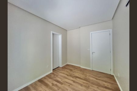 Casa à venda com 162m², 3 quartos e 4 vagasSuíte 2