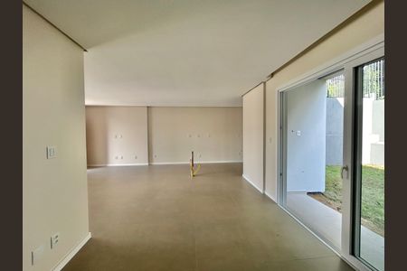Casa à venda com 162m², 3 quartos e 4 vagasSala/Cozinha