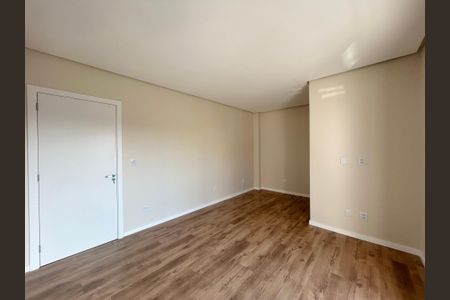 Casa à venda com 162m², 3 quartos e 4 vagasSuíte 1