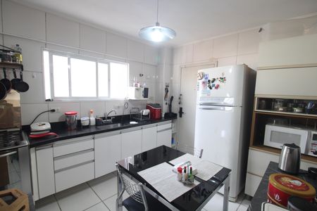 Apartamento à venda com 126m², 3 quartos e 2 vagasCozinha