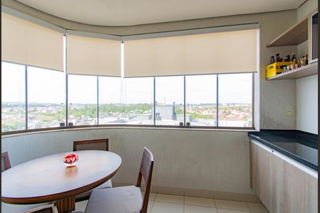 Apartamento à venda com 160m², 4 quartos e 2 vagas Apartamento à venda com 160m², 4 quartos e 2 vagasVaranda Gourmet