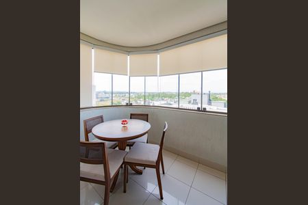 Apartamento à venda com 160m², 4 quartos e 2 vagas Apartamento à venda com 160m², 4 quartos e 2 vagasVaranda Gourmet