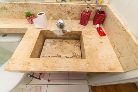 Apartamento à venda com 56m², 2 quartos e 1 vagaBanheiro da Suíte