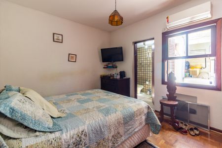 Casa para alugar com 150m², 3 quartos e 2 vagas Casa para alugar com 150m², 3 quartos e 2 vagasSuíte