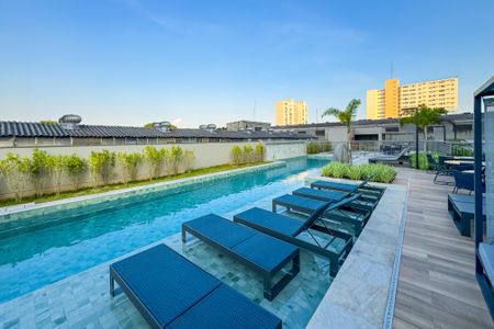 Studio à venda com 30m², 1 quarto e 1 vaga Studio à venda com 30m², 1 quarto e 1 vagaPiscina