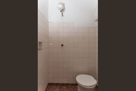 Casa à venda com 110m², 3 quartos e 2 vagas Casa à venda com 110m², 3 quartos e 2 vagasBanheiro de Serviço