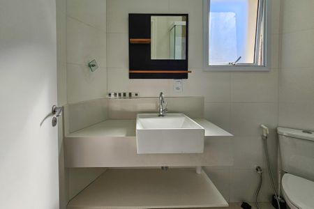 Apartamento para alugar com 110m², 3 quartos e 1 vaga Apartamento para alugar com 110m², 3 quartos e 1 vagaBanheiro da Suíte