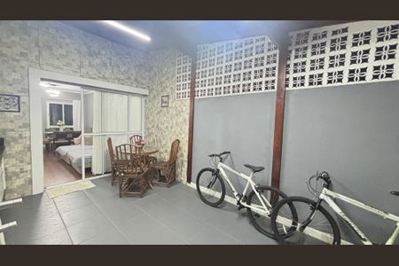 Casa à venda com 266m², 3 quartos e 3 vagasVaranda da Sala