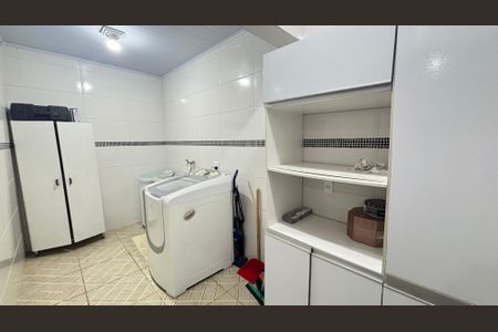 Casa à venda com 266m², 3 quartos e 3 vagasÁrea de Serviço