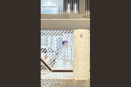 Casa à venda com 266m², 3 quartos e 3 vagasFachada