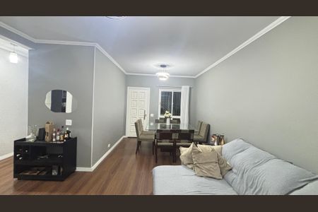 Casa à venda com 266m², 3 quartos e 3 vagasSala