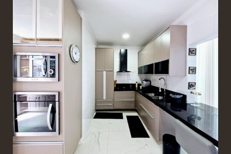 Casa de condomínio à venda com 467m², 5 quartos e 4 vagas Casa de condomínio à venda com 467m², 5 quartos e 4 vagasFoto 13