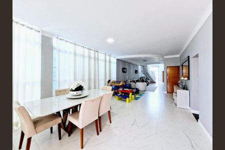 Casa de condomínio à venda com 467m², 5 quartos e 4 vagas Casa de condomínio à venda com 467m², 5 quartos e 4 vagasFoto 08