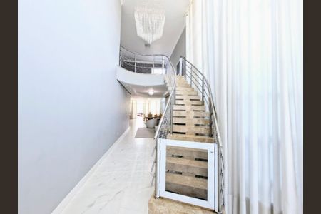 Casa de condomínio à venda com 467m², 5 quartos e 4 vagas Casa de condomínio à venda com 467m², 5 quartos e 4 vagasFoto 27