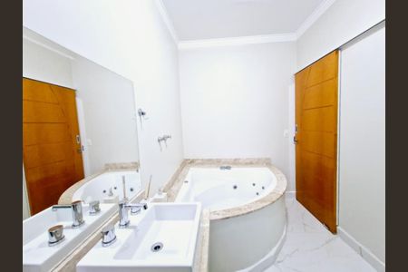 Casa de condomínio à venda com 467m², 5 quartos e 4 vagas Casa de condomínio à venda com 467m², 5 quartos e 4 vagasFoto 22