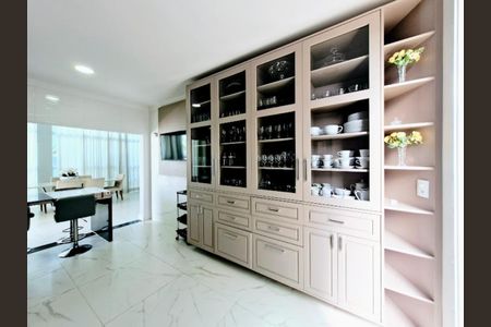 Casa de condomínio à venda com 467m², 5 quartos e 4 vagas Casa de condomínio à venda com 467m², 5 quartos e 4 vagasFoto 12