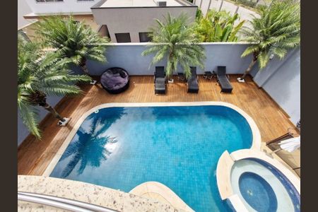 Casa de condomínio à venda com 467m², 5 quartos e 4 vagas Casa de condomínio à venda com 467m², 5 quartos e 4 vagasFoto 03