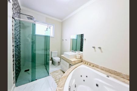 Casa de condomínio à venda com 467m², 5 quartos e 4 vagas Casa de condomínio à venda com 467m², 5 quartos e 4 vagasFoto 21