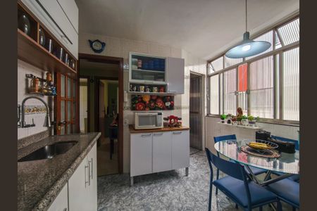 Apartamento à venda com 69m², 2 quartos e 1 vaga Apartamento à venda com 69m², 2 quartos e 1 vagaCozinha
