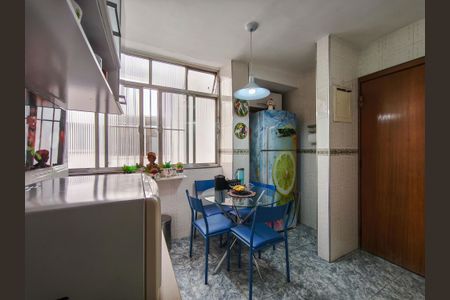 Apartamento à venda com 69m², 2 quartos e 1 vaga Apartamento à venda com 69m², 2 quartos e 1 vagaCozinha