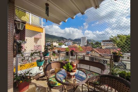 Apartamento à venda com 69m², 2 quartos e 1 vaga Apartamento à venda com 69m², 2 quartos e 1 vagaVaranda da Sala