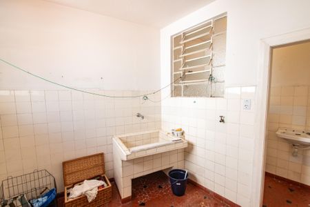 Casa para alugar com 270m², 5 quartos e sem vaga Casa para alugar com 270m², 5 quartos e sem vagaLavanderia