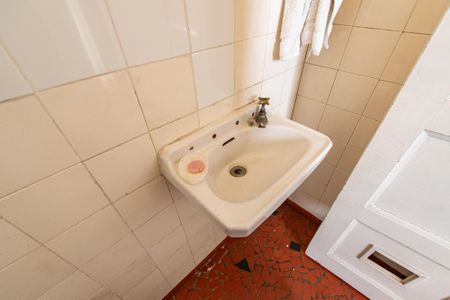 Casa para alugar com 270m², 5 quartos e sem vaga Casa para alugar com 270m², 5 quartos e sem vagaBanheiro de serviço