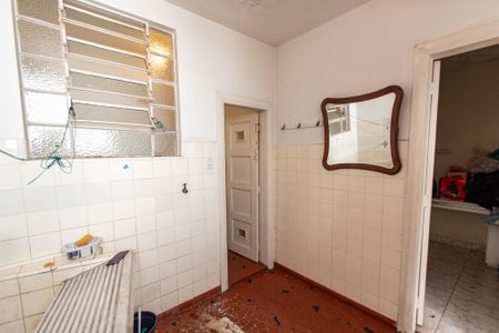 Casa para alugar com 270m², 5 quartos e sem vaga Casa para alugar com 270m², 5 quartos e sem vagaLavanderia