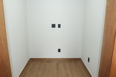 Casa à venda com 200m², 3 quartos e 4 vagasCloset da suíte 1