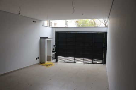 Casa à venda com 200m², 3 quartos e 4 vagasGaragem