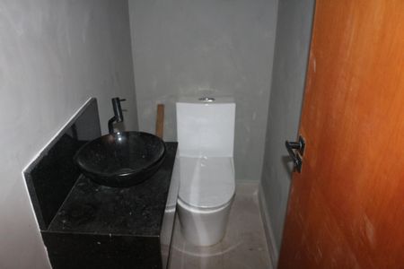 Casa à venda com 200m², 3 quartos e 4 vagasLavabo