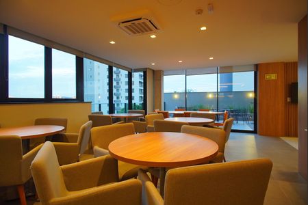 Apartamento à venda com 100m², 2 quartos e 2 vagas Apartamento à venda com 100m², 2 quartos e 2 vagasÁrea comum - Salão de festas