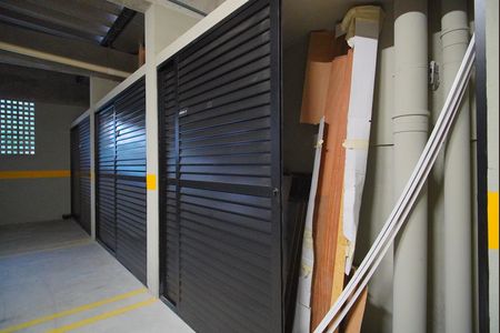 Apartamento à venda com 100m², 2 quartos e 2 vagas Apartamento à venda com 100m², 2 quartos e 2 vagasDepósito