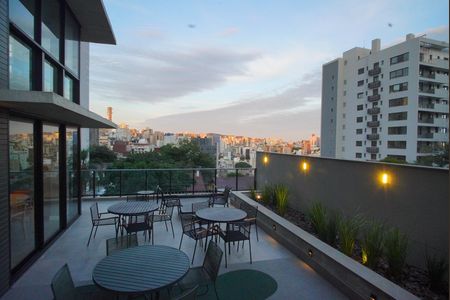 Apartamento à venda com 100m², 2 quartos e 2 vagas Apartamento à venda com 100m², 2 quartos e 2 vagasÁrea comum