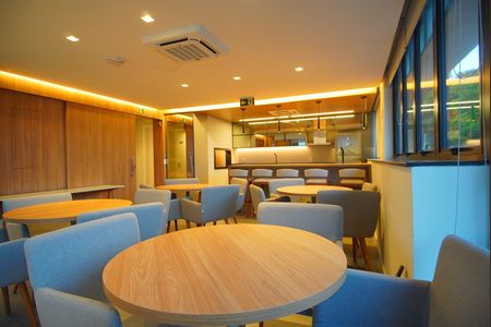 Apartamento à venda com 100m², 2 quartos e 2 vagas Apartamento à venda com 100m², 2 quartos e 2 vagasÁrea comum - Salão de festas