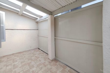 Casa para alugar com 138m², 2 quartos e 2 vagas Casa para alugar com 138m², 2 quartos e 2 vagasQuintal