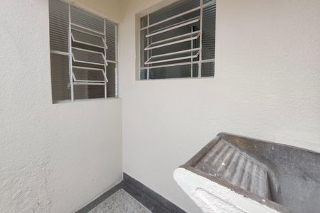 Casa para alugar com 138m², 2 quartos e 2 vagas Casa para alugar com 138m², 2 quartos e 2 vagasÁrea de Serviço