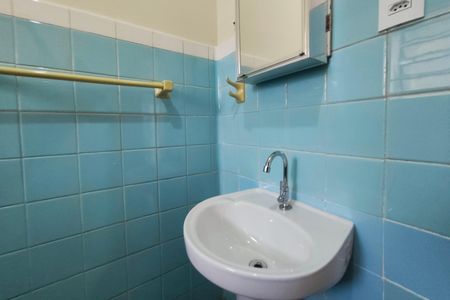 Casa para alugar com 138m², 2 quartos e 2 vagas Casa para alugar com 138m², 2 quartos e 2 vagasBanheiro Social