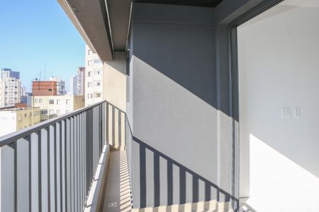 Apartamento à venda com 41m², 1 quarto e sem vaga Apartamento à venda com 41m², 1 quarto e sem vagaSacada