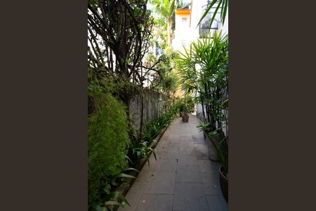Apartamento à venda com 104m², 3 quartos e sem vaga Apartamento à venda com 104m², 3 quartos e sem vagaEntrada