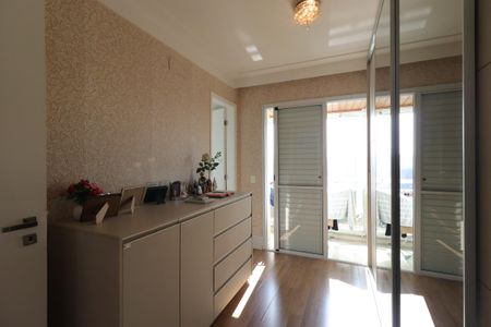 Apartamento à venda com 128m², 3 quartos e 4 vagasSuíte 2