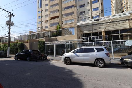 Apartamento à venda com 128m², 3 quartos e 4 vagasFachada