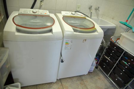 Casa à venda com 142m², 3 quartos e 2 vagasÁrea de Serviço