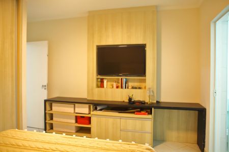 Casa à venda com 142m², 3 quartos e 2 vagasSuíte