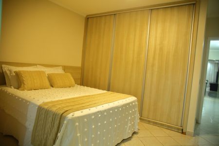 Casa à venda com 142m², 3 quartos e 2 vagasSuíte