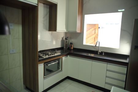 Casa à venda com 142m², 3 quartos e 2 vagasCozinha 