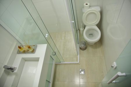 Casa à venda com 142m², 3 quartos e 2 vagasBanheiro da Suíte