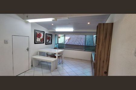 Casa de condomínio à venda com 194m², 3 quartos e 3 vagasÁrea de Lazer