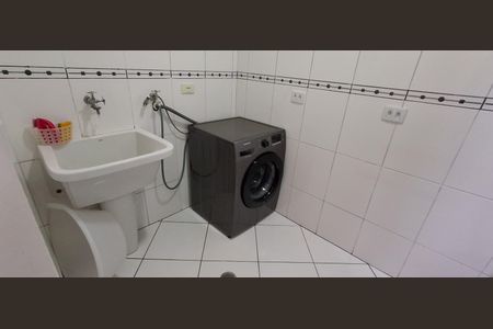 Casa de condomínio à venda com 194m², 3 quartos e 3 vagasÁrea de Serviço