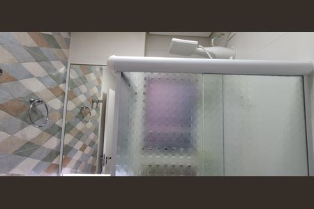 Casa de condomínio à venda com 194m², 3 quartos e 3 vagasBanheiro da Suíte